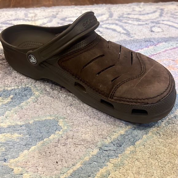 Vintage leather “dressy” crocs - Picture 4 of 6